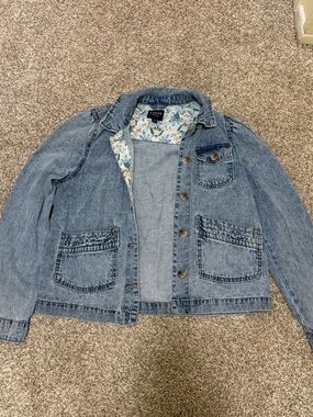 Blue Denim Jean Jacket with Floral Lining (NEW NEVER WORN, PARTIAL TAG)